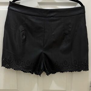 BLACK vegan LEATHER Eyelet Scalloped SHORTS size XL